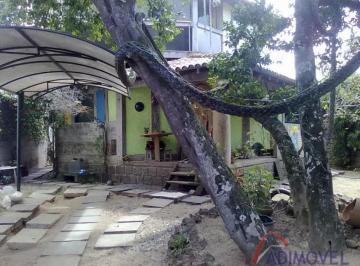 Casa · 167m² · 2 Quartos · 3 Vagas · Casa triplex em Manguinhos