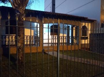 Foto 01 · Casa, Laranjal, Volta Redonda, RJ