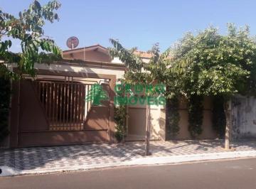 2019/10/103476648.jpg · Vende-se casa no Jardim Pinheiros!