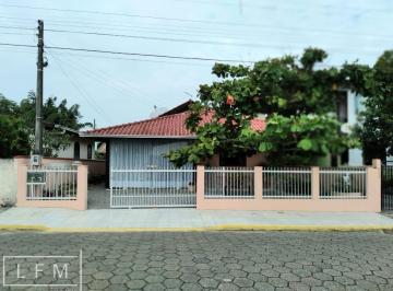 Casa · 180m² · 3 Quartos · 2 Vagas · casa pronta para morar