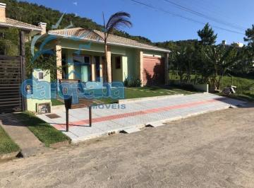 Foto 01 · VENDO EM GAROPABA, JARDIM PANORÂMICO, CENTRO, CASA COM 235M², MATERIAIS NOBRES, ARMÁRIOS EMBUTIDOS, 