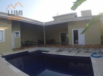 Casa · 300m² · 3 Quartos · 4 Vagas · Casa -Cond. Villas - R$ 1.800.000 - 3 suítes com piscina - Horto Florestal