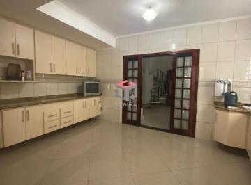 Casa · 256m² · 4 Quartos · 3 Vagas · Sobrado com 256 m² Localizado No Bairro Nova Petrópolis São Bernardo do Campo - SP 