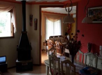 Sala de jantar com lareira · Casa, Linha Imperial, Nova Petrópolis, RS