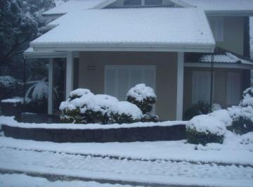 Casa · 137m² · 3 Quartos · 1 Vaga · Casa Alto Padrão - Gramado/RS