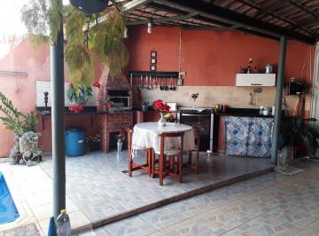 Casa de 4 quartos, Riacho Fundo · CA. Sucupira - Casa de 04 quartos com piscina e churrasqueira!