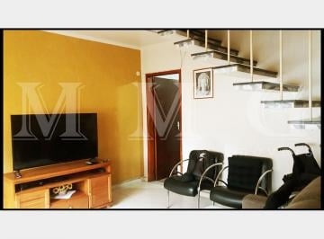 Casa · 180m² · 4 Quartos · 2 Vagas · Excelente casa de Vila próximo a estação de Metrô Ana Rosa.