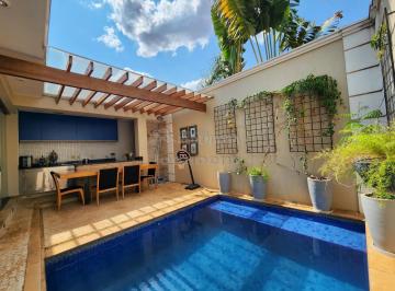 Casa · 171m² · 3 Quartos · 2 Vagas · NORTH VALLEY - Excelente, ampliada, com Piscina Privativa, Sala adicional, Varanda com Balcão Refrig