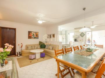 Apartamento · 134m² · 3 Quartos · 1 Vaga · Apartamento Espaçoso em Caiobá 3 Quartos Próximo a