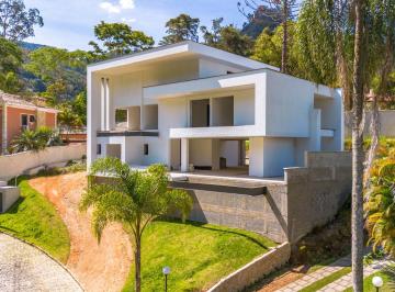 Casa · 452m² · 4 Quartos · 5 Vagas · Casa com 4 quartos em construção em condomínio no Quebra Frascos, Teresópolis.