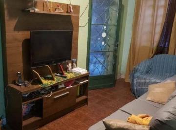 0eb1ddf0b11a72c1e6354e54e79cb338ac78c444 · Casa à venda no Eugênio de Melo - São José dos Campos/SP. com 150m²