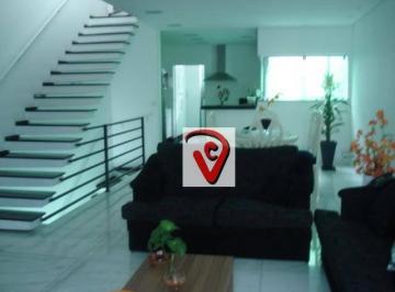 3d81cfa2ed294235c02a8aa738a319aaab0bb4ff · Ótimo sobrado com 3 suítes no bairro Jardim