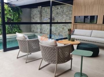 Casa · 335m² · 4 Quartos · 2 Vagas · Casa com 4 Suítes em Condomínio Alto Padrão no Bairro da Glória – Macaé