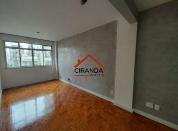 Apartamento · 74m² · 2 Quartos · Apartamento de 74 metros² com 2 quartos Reformado Próximo ao Metro Paulista