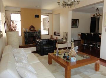 10398_in6k4GLZDI0U568uN5YO_103986182b469a27bb.jpg · Casa à venda - em Santa Lúcia