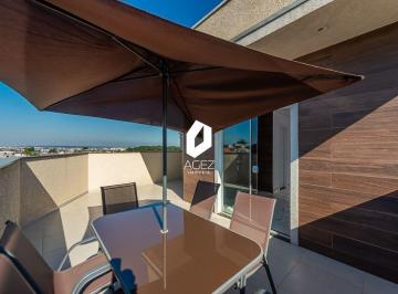 Casa · 180m² · 3 Quartos · 4 Vagas · Quadriplex de esquina, novo com 180m² terraço e terreno amplo.