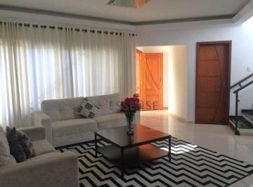 352cd9913efcc903ce2105446b5aab3882a31b5c · Sobrado à Venda de 238m² em Braz Cubas - Mogi das Cruzes/SP: 04 dormitórios