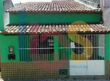 Frente · CASA 3/4 NO CENTRO OUTEIRO