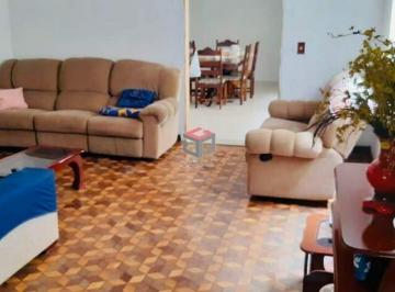 Casa · 211m² · 3 Quartos · 4 Vagas · Sobrado de 211m² no Bairro Jordanópolis em São Bernardo do Campo - SP