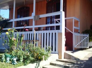 Casa de 3 quartos, Piraquara · Vende se Casa Vila Santa Maria - Piraquara - 442 m²