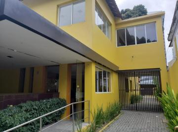 Casa · 400m² · 4 Quartos · 2 Vagas · Excelente Casa R. Hora
