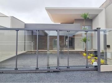 Casa de 4 quartos, Vicente Pires · Casa -4 Quartos com 3 Suítes-400m²-Vicente Pires 
