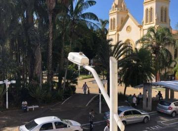 fa6b061b0de57a4151426e9c10ffc92c590bbb76 · Sala para alugar, 25 m² por R$ 850,00 - Centro - Jundiaí/SP