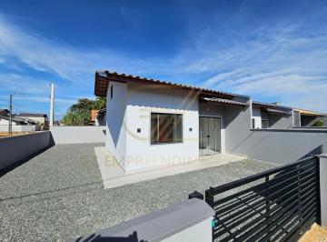 Foto 01 · Casa à venda em Barra Velha-SC, Bairro Quinta dos Açorianos: 2 quartos, 1 sala, 1 banheiro, 2 vagas 