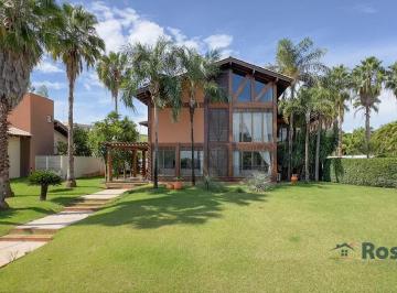 Casa · 540m² · 5 Quartos · 2 Vagas · CASA EM CONDOMINIO FECHADO, área nobre,Próximo ao Colégio Plural, para venda RIBEIRÃO DO LIPA Cuiabá