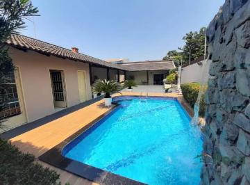 FOTO · Casa Térrea á Venda com 3 Quarto(s) sendo 1 Suíte master, próximo ao Centro de Várzea Grande.