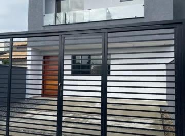Casa · 96m² · 3 Quartos · 3 Vagas · Casa Geminada no Aventureiro