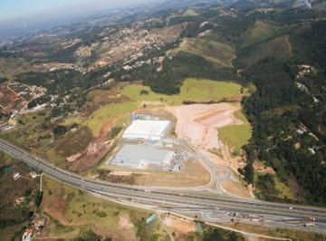 Comercial · 681610m² · Oportunidade única: Terreno industrial de 681.610,51 m² em Santana de Parnaíba-SP, Cururuquara.