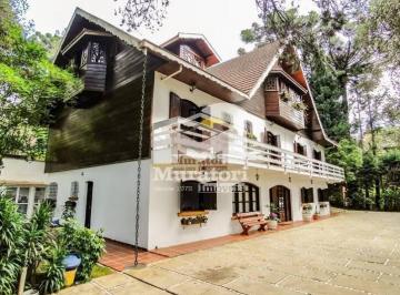 Casa · 700m² · 7 Quartos · 2 Vagas · Casa Recanto das Araucárias