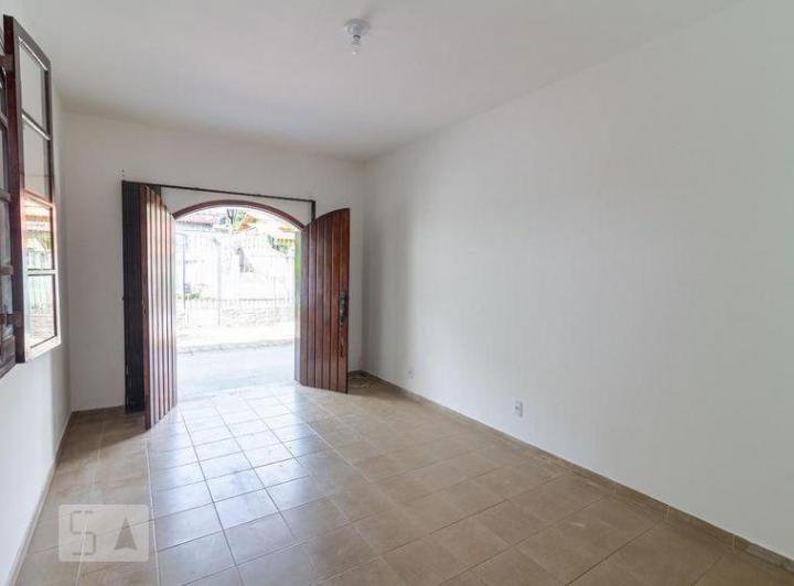 Foto do imóvel - Casa para aluguel no Jardim Sulacap com 3 quartos e quintal