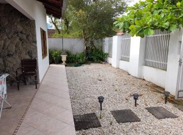 Casa · 210m² · 3 Quartos · 2 Vagas · Casa à venda em Barra do Rio Cerro, Jaraguá do Sul – 3 quartos, 1 suíte