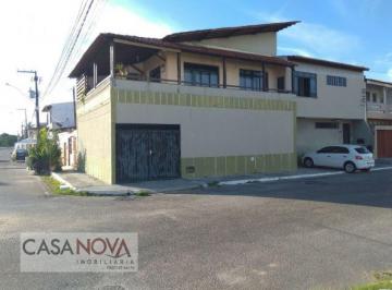 Casa de esquina na Atalaia em boa localização · Casa de esquina na Atalaia em boa localização