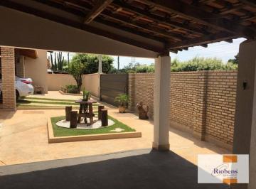 7b2794ac0419c5aa424432cfd5b8788ad9e4d0a9 · Chácara com 4 dormitórios à venda, 1400 m² por R$ 260.000,00 - Centro - Monções/SP