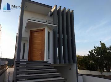 Casa · 5 Quartos · 4 Vagas · Alto Padrão Condomínio Aruã - Novo!!