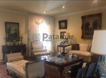Casa · 700m² · 4 Quartos · 3 Vagas · Sobrado à Venda na Região da Vila Sônia