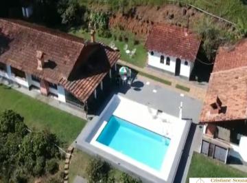 Foto 01 · Sitio em Sebastiana, Teresópolis, 2,8 hectares, piscina, casa de caseiro
