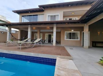 Casa de 5 quartos, Brasília · Linda Casa MOBILIADA com piscina aquecida, hidromassagem, campinho de futebol...no VILLE DE MONTAGNE