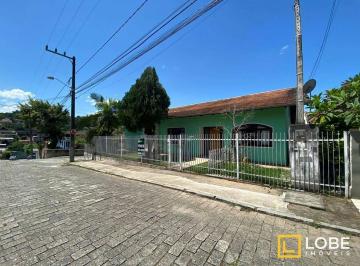 97cb8b4e64c763856247a14b86d617b31a346ba9 · Casa com 3 dormitórios a 5 minutos do Parque Ramiro!!