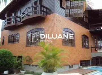 Casa · 500m² · 4 Quartos · 8 Vagas · Casa de 4 quartos, vaga de garagem, em Camboinhas e mais o lote de terreno