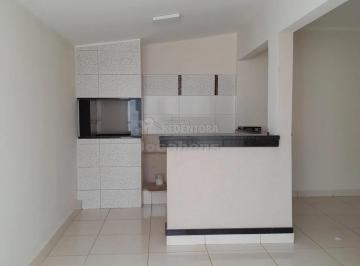 Casa · 162m² · 3 Quartos · 2 Vagas · CASTELINHO - Casa excelente, reformada recentemente, 3 dorms, quintal,  perto de escolas, pequenos c