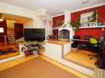 Casa · 190m² · 4 Quartos · 2 Vagas · Excelente casa a venda de 180 m² com 4 dormitórios no Jardim Aeroporto