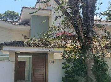 Casa · 450m² · 3 Quartos · 10 Vagas · Casa de alto padrão a venda na Serra da Cantareira, condomínio fechado.