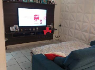 Casa · 210m² · 2 Quartos · 4 Vagas · Casa térrea com  quintal, ótimo para renda no Arthur Alvim