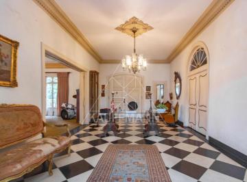 Casa · 800m² · 5 Quartos · 6 Vagas · Maravilhosa Casa com 5 Dormitórios, são 2 suítes, Piscina, 6 vagas de garagem - Pacaembu!!