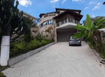Casa · 4 Quartos · 7 Vagas · LINDA CASA EM CONDOMINIO FECHADO!