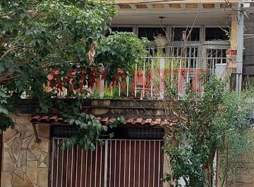 eedcf1bf86f9cd16ec38753abd03201d.jpg · Sobrado de 180m² com 2 quartos